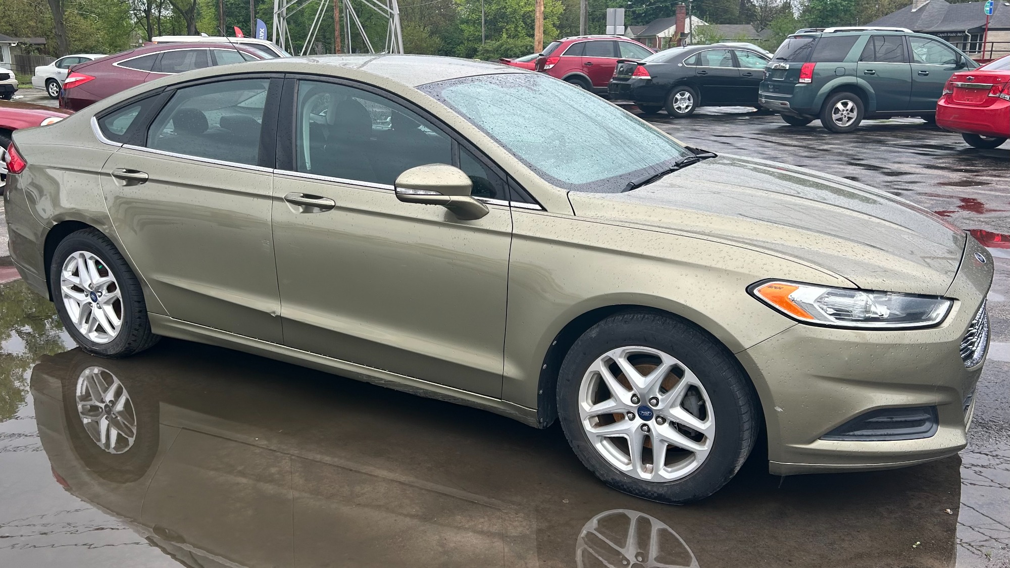 photo of 2013 Ford Fusion SE  /  Down Payment $2000 OR Outside Financing available 